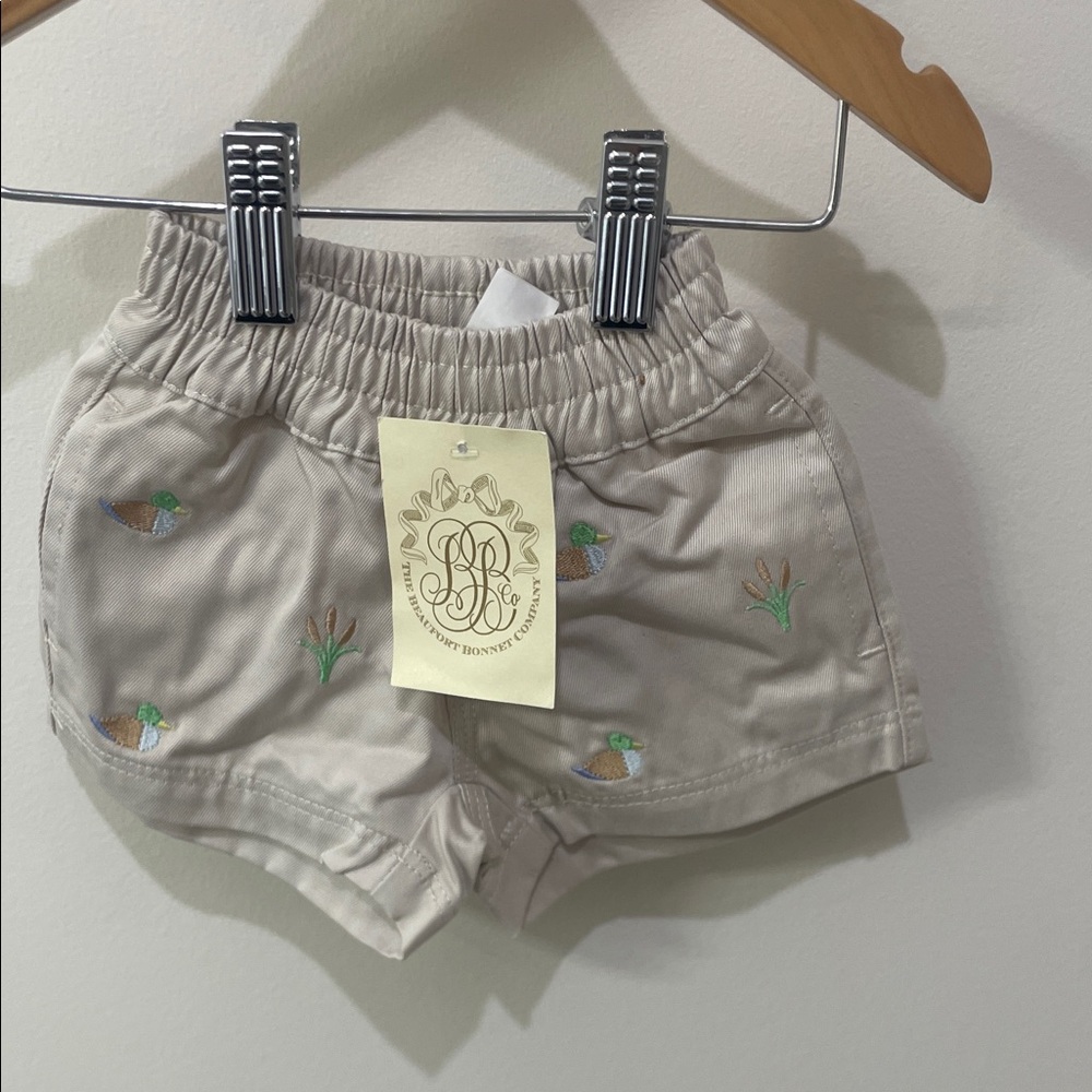 Embroidered Duck Cotton Toddler Shorts - Beige TBBC NWT size 0-3 mths